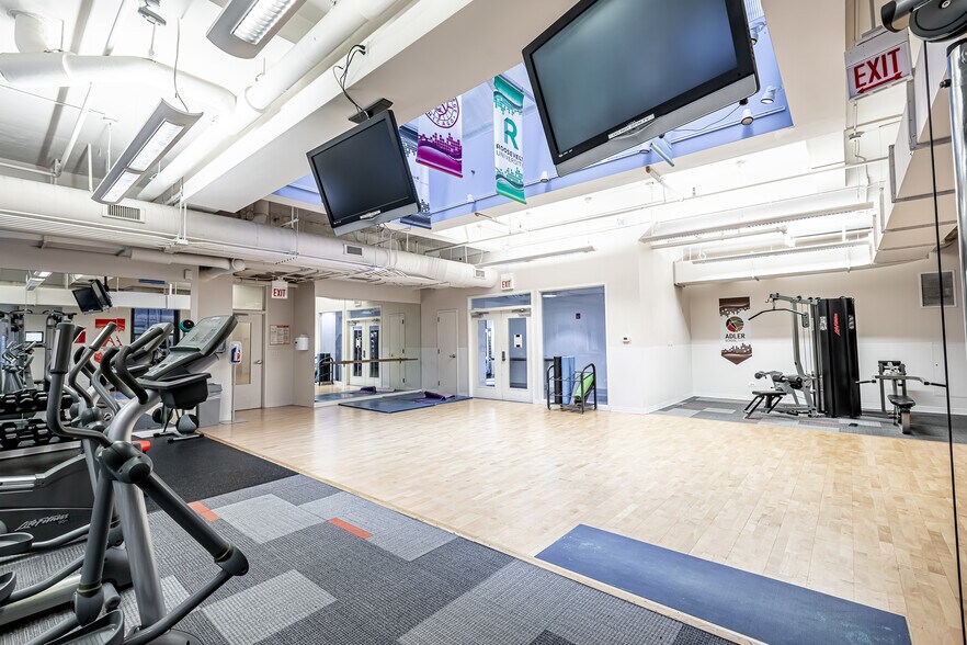 More Photos Of 59 E Van Buren St, Chicago Apartments For Lease