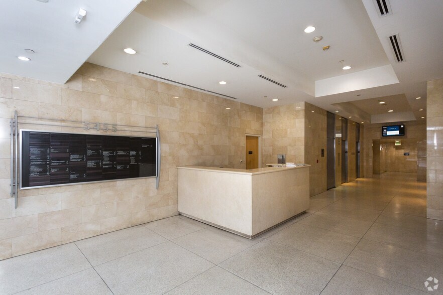 More Photos Of 5455 Wilshire Blvd, Los Angeles Office For Sale