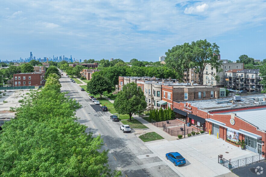 More Photos Of 5431-5433 S Wabash Ave, Chicago Restaurant For Sale