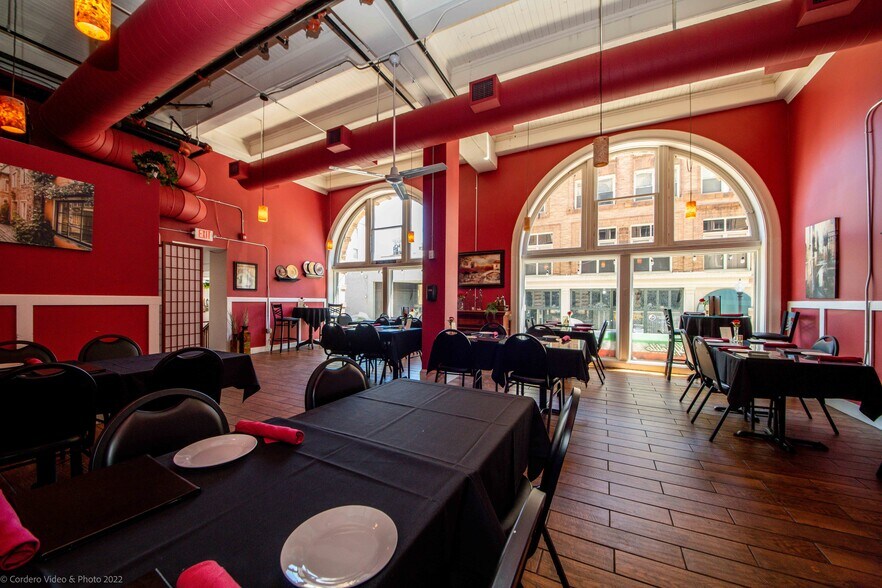 More Photos Of 555 Pleasant St, New Bedford Office For Sale