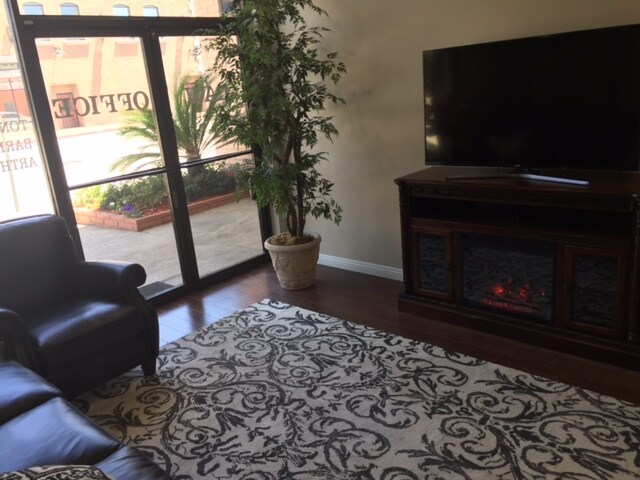 More Photos Of 100 S Citrus Ave, Covina Office For Sale