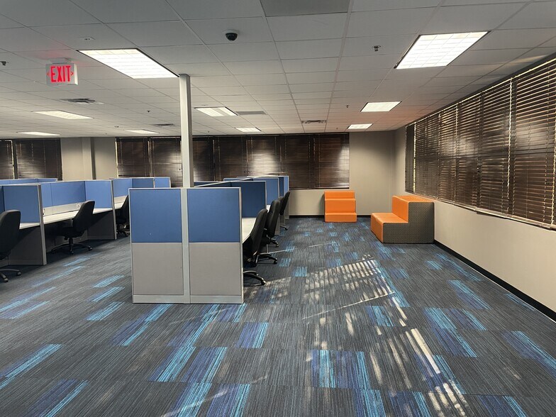 More Photos Of 1507 7th St SE, Hickory Office For Lease