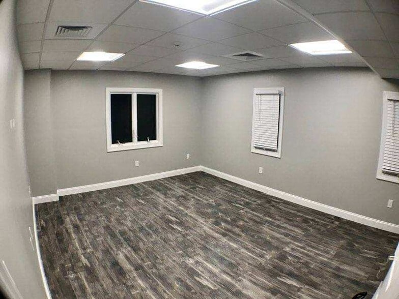 More Photos Of 190 Pulaski Ave, Sayreville Medical For Lease