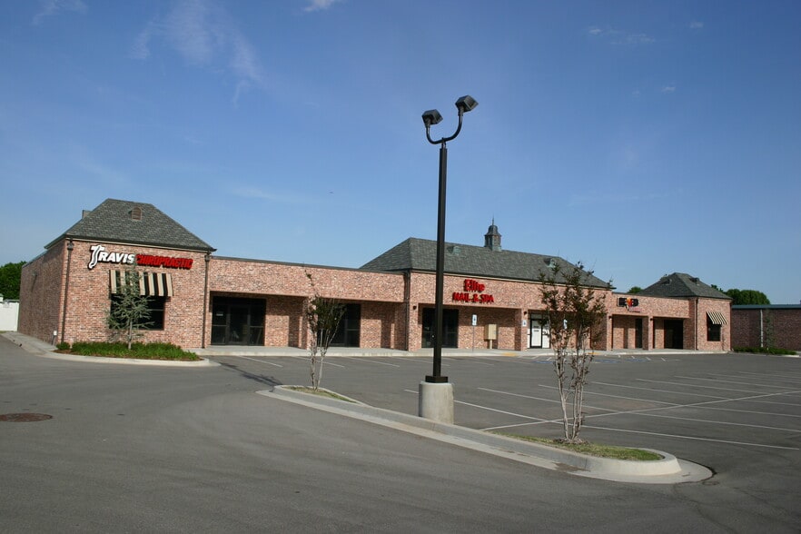 Primary Photo Of 10133-10149 Riverside Pky, Tulsa Storefront For Lease