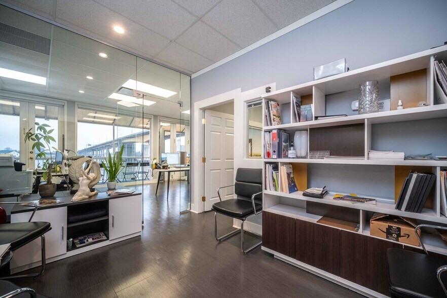 More Photos Of 9267-9295 Shaughnessy St, Vancouver Warehouse For Sale