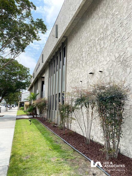 More Photos Of 3662 Katella Ave, Los Alamitos Medical For Lease