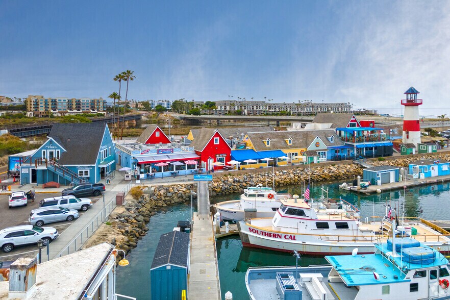 More Photos Of 274 Harbor Dr S, Oceanside Unknown For Lease