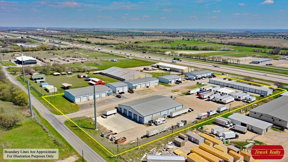 More Photos Of 7766 N Interstate Hwy 35, Temple Warehouse For Lease