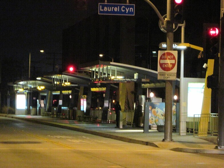 More Photos Of 5352 Laurel Canyon Blvd, North Hollywood Medical For Lease