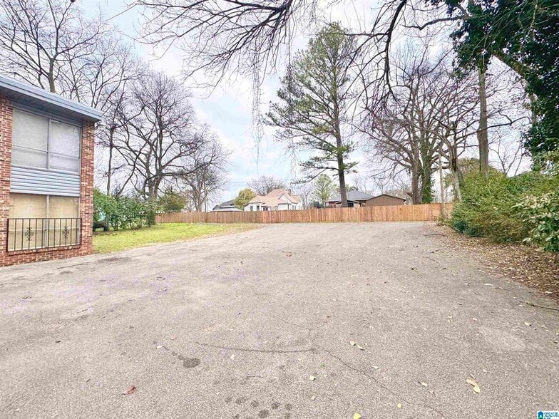 More Photos Of 137 59th St N, Birmingham Apartments For Sale
