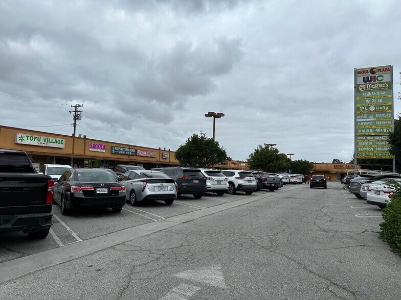 More Photos Of 15112-15212 S Western Ave, Gardena Unknown For Lease