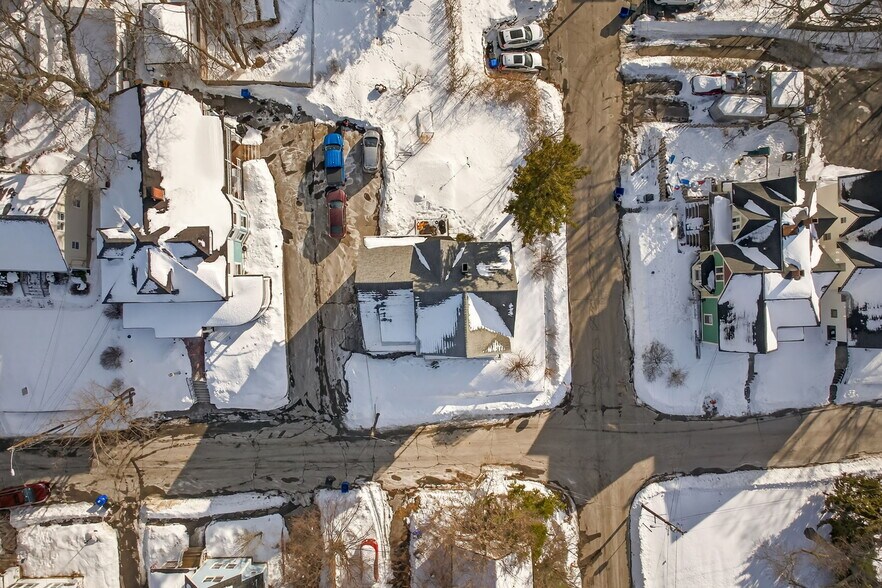 More Photos Of 501 Manchester St, Manchester Multifamily For Sale