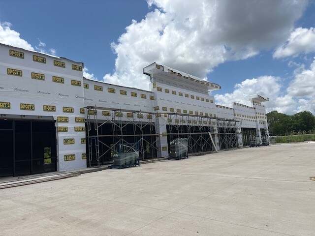 More Photos Of 8256 Bailey Rd, Manvel Storefront For Lease