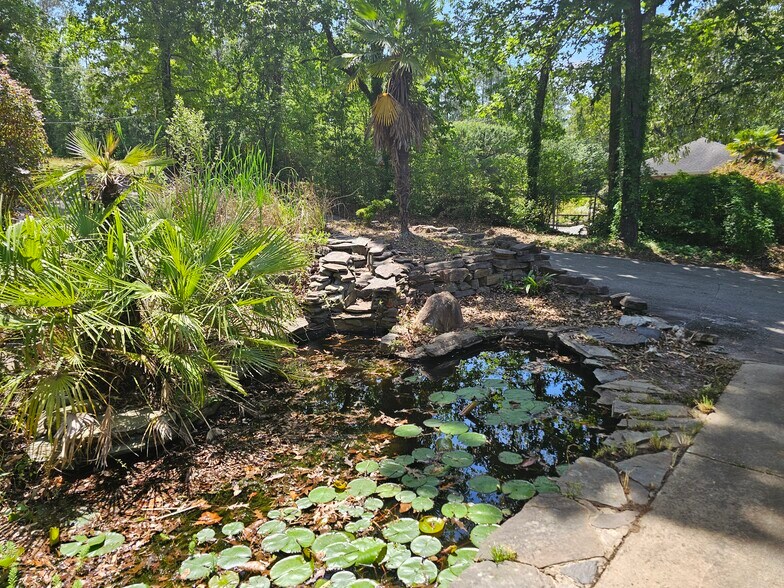 More Photos Of 301 Ramblin Rd, West Columbia Office For Sale