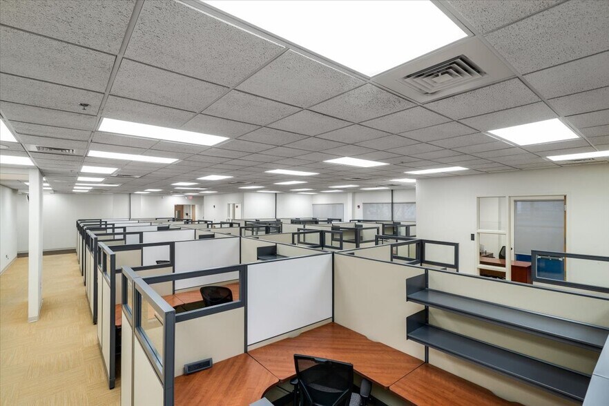 More Photos Of 175 McQueen Blvd, Summerville Manufacturing For Lease