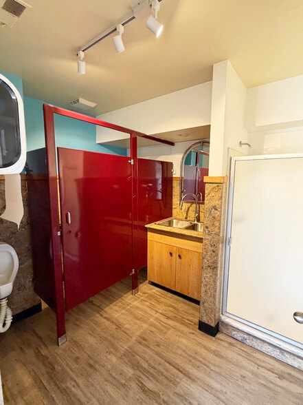 More Photos Of 1101 Wright Ave, Richmond Land For Lease