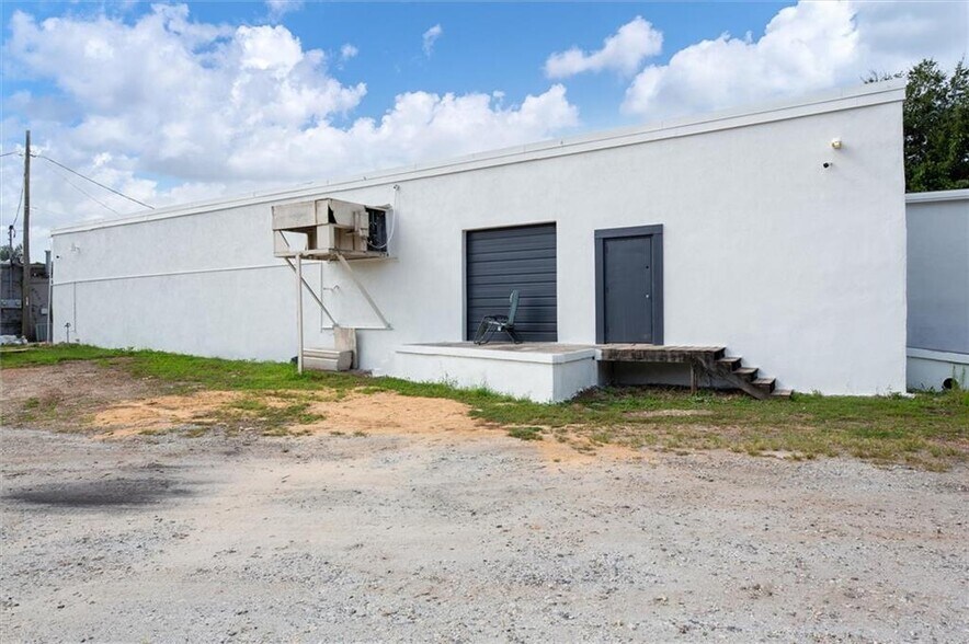 More Photos Of 306 US 123 Byp, Seneca Manufacturing For Lease