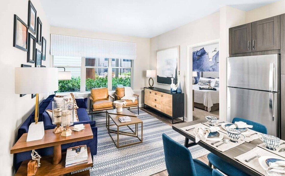 More Photos Of 916 W Broad St, Falls Church Coworking Space