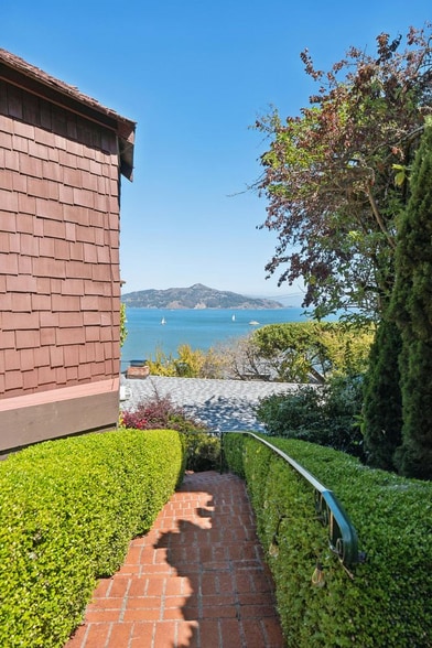 More Photos Of 47 Bulkley Ave, Sausalito Apartments For Sale