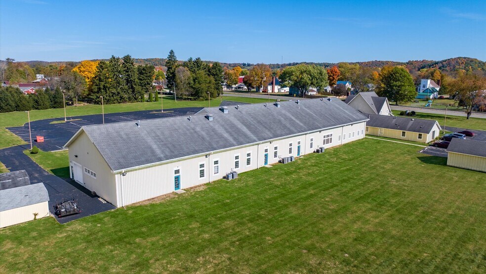 More Photos Of 8135 Mount Vernon Rd, Saint Louisville Office Residential For Sale