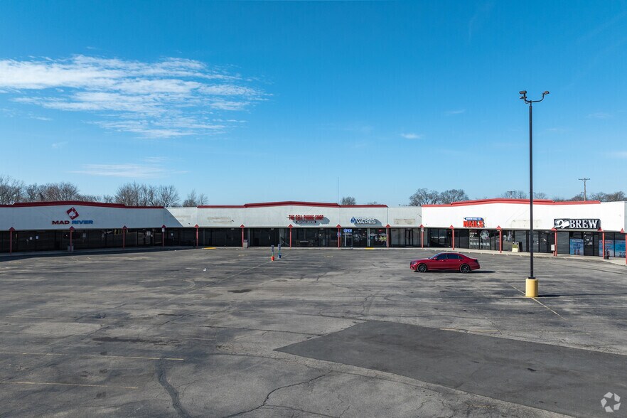 More Photos Of 2015-2061 Harshman Rd, Dayton Unknown For Lease