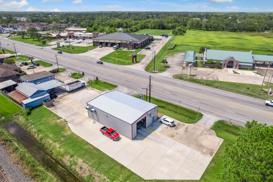 More Photos Of 13111 Highway 6, Santa Fe Freestanding For Sale