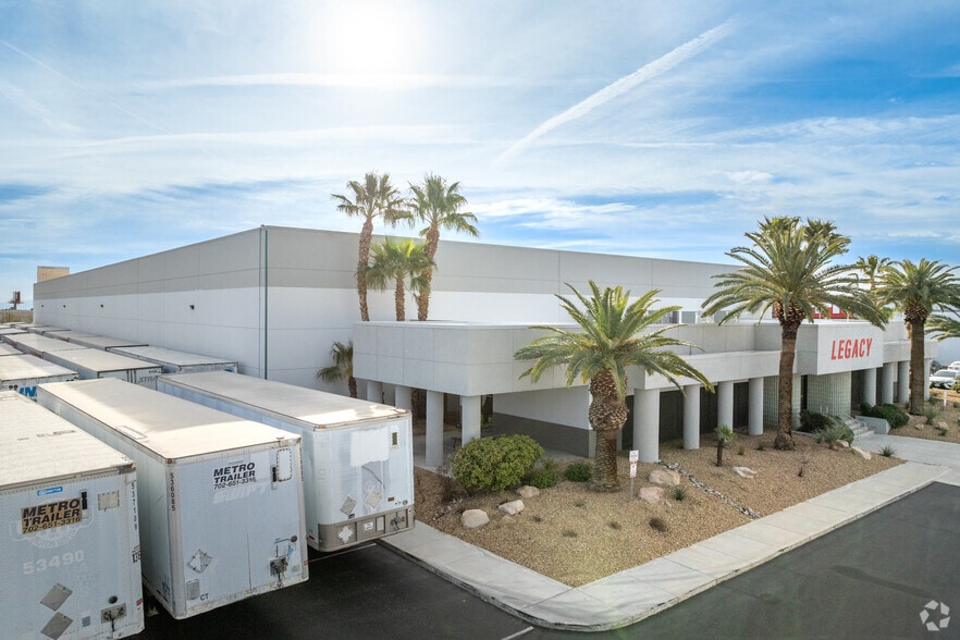More Photos Of 5220 Cameron St, Las Vegas Warehouse For Lease