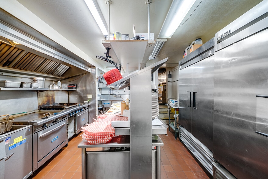 More Photos Of 2130-2134 Main St, Julian Storefront For Sale