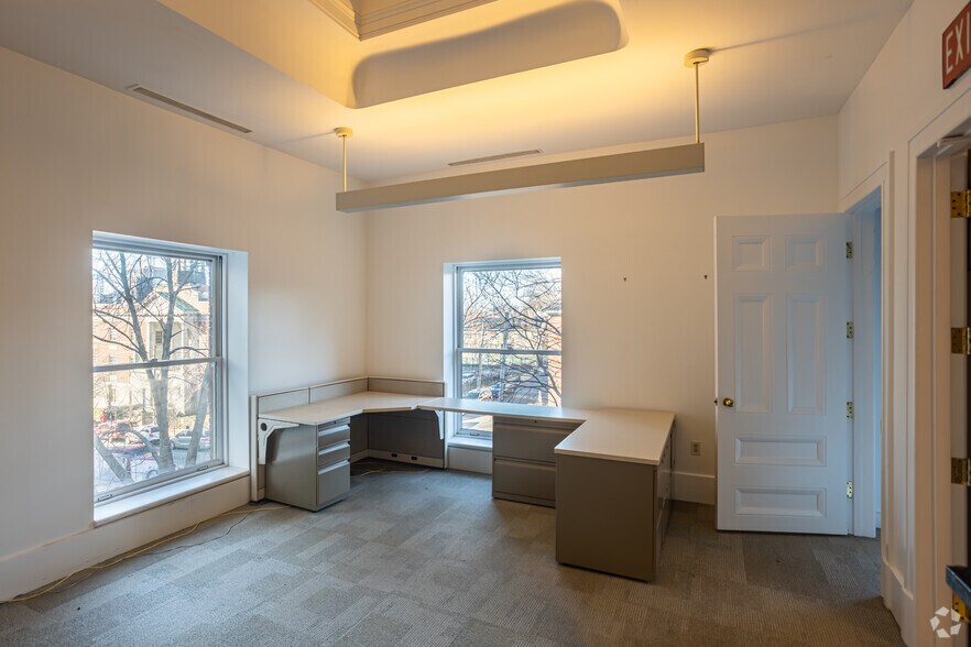 More Photos Of 43 Thorndike St, Cambridge Office For Lease
