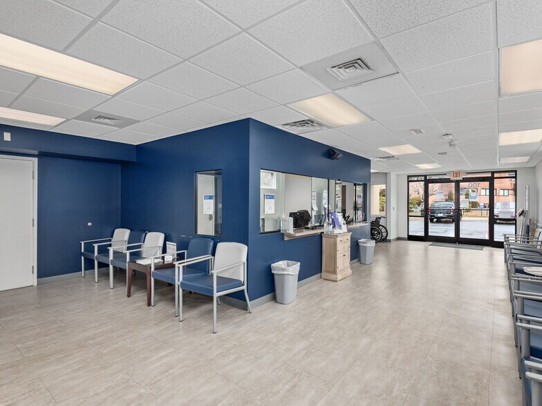 More Photos Of 7 McDowell St, Asheville Medical For Sale