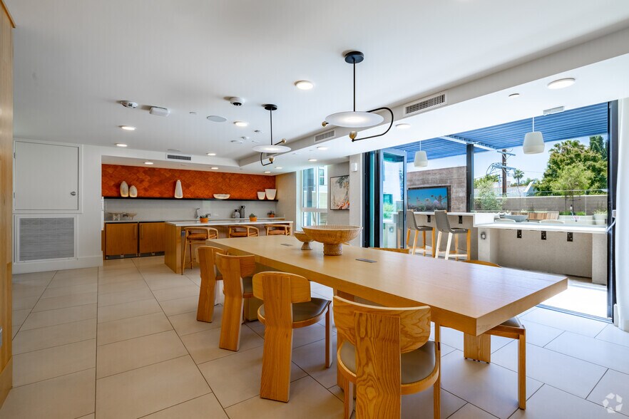 More Photos Of 7520-7566 W Sunset Blvd, Los Angeles Apartments For Lease