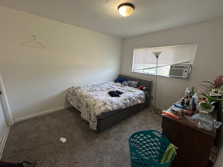 More Photos Of 3620 Elkhorn Blvd, North Highlands Dormitory For Sale