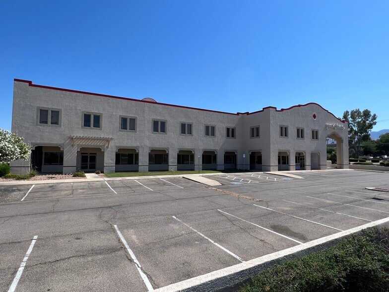 More Photos Of 7225 N Mona Lisa Rd, Tucson Medical For Lease