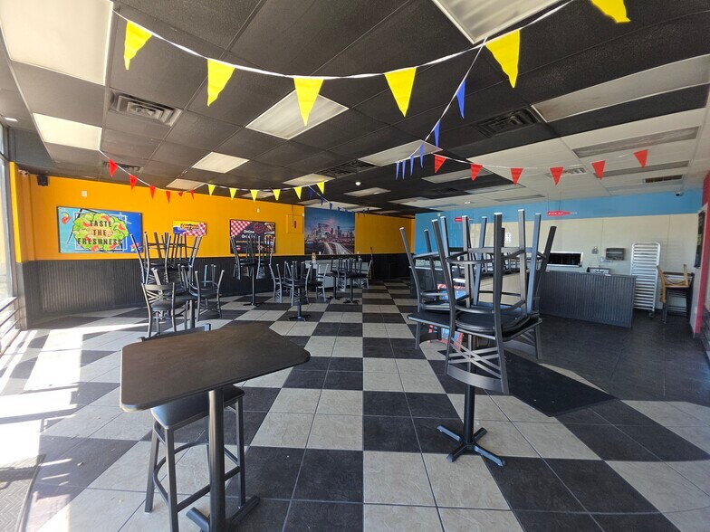 More Photos Of 9025 N Sam Houston Pky E, Humble Unknown For Lease