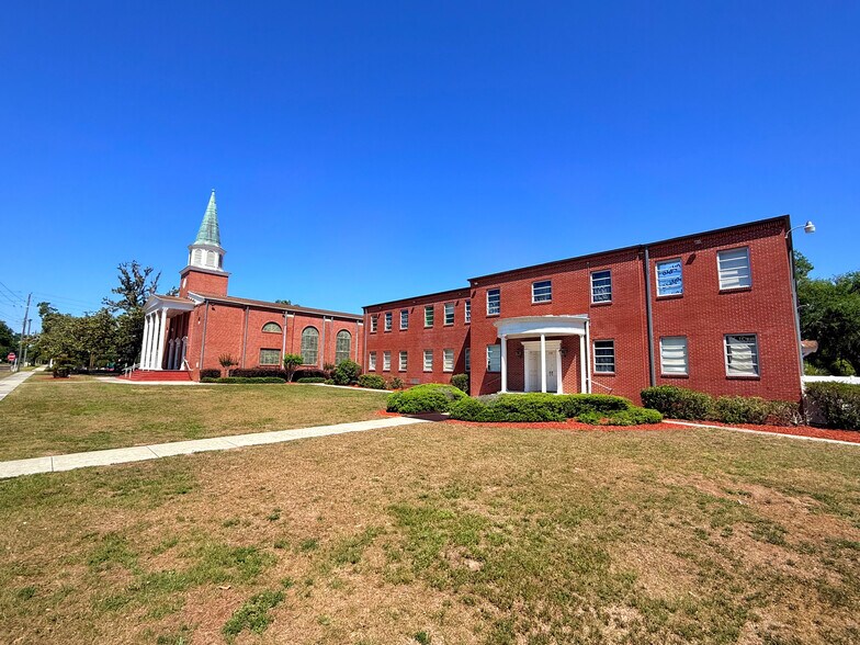 More Photos Of 37511 Church Ave, Dade City Religious Facility For Sale