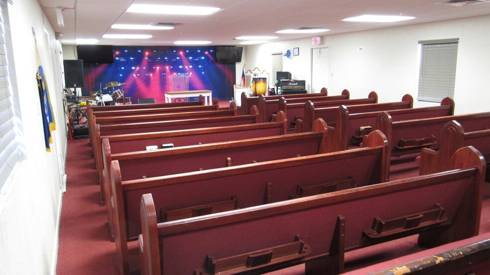 More Photos Of 0 Melton Ave, Auburndale Religious Facility For Sale
