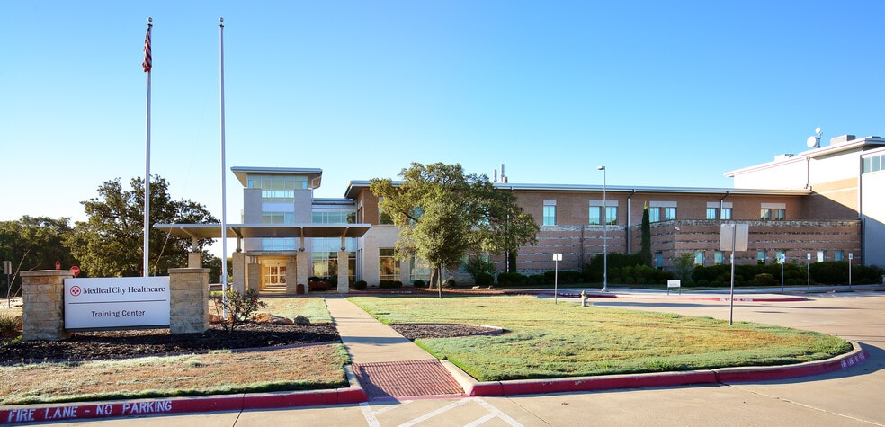 More Photos Of 1905 Doctors Hospital Dr, Bridgeport Healthcare For Sale