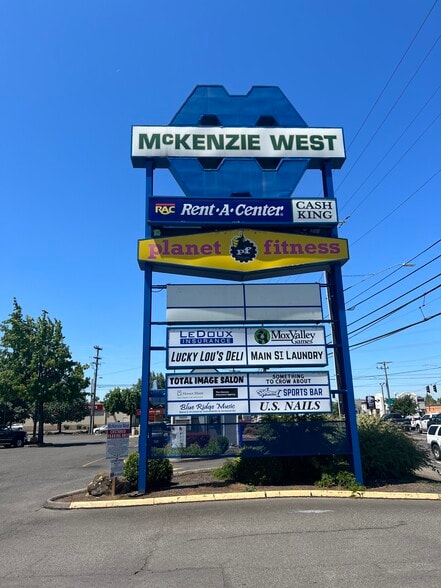 More Photos Of 4205-4229 Main St, Springfield Unknown For Lease