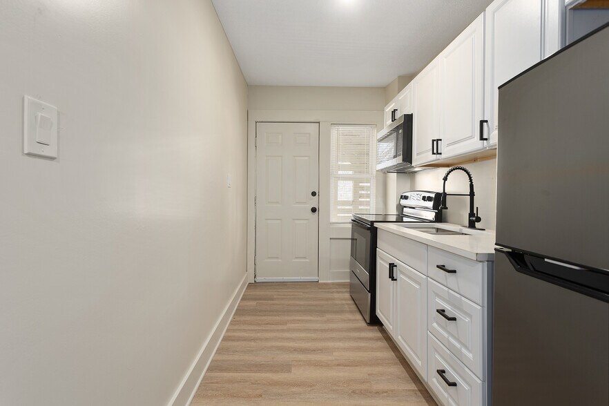 More Photos Of 3409 Indiana Ave, Kansas City Multifamily For Sale