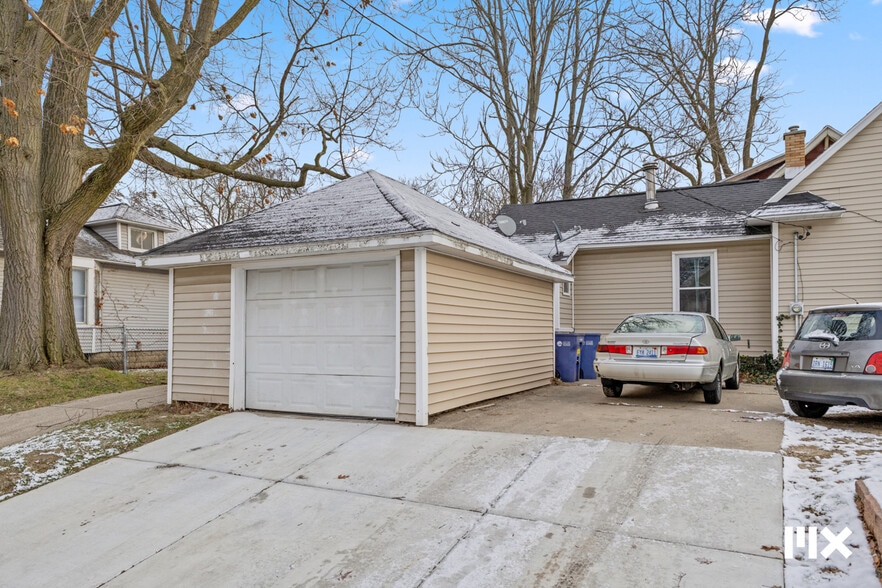 More Photos Of , Grand Rapids Multifamily For Sale