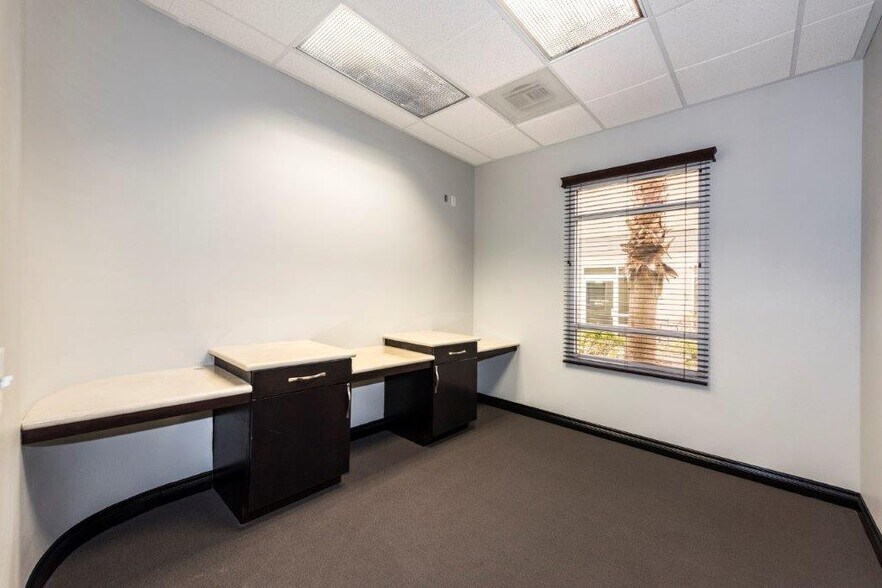 More Photos Of 2950 Sunridge Heights Pky, Henderson Medical For Sale