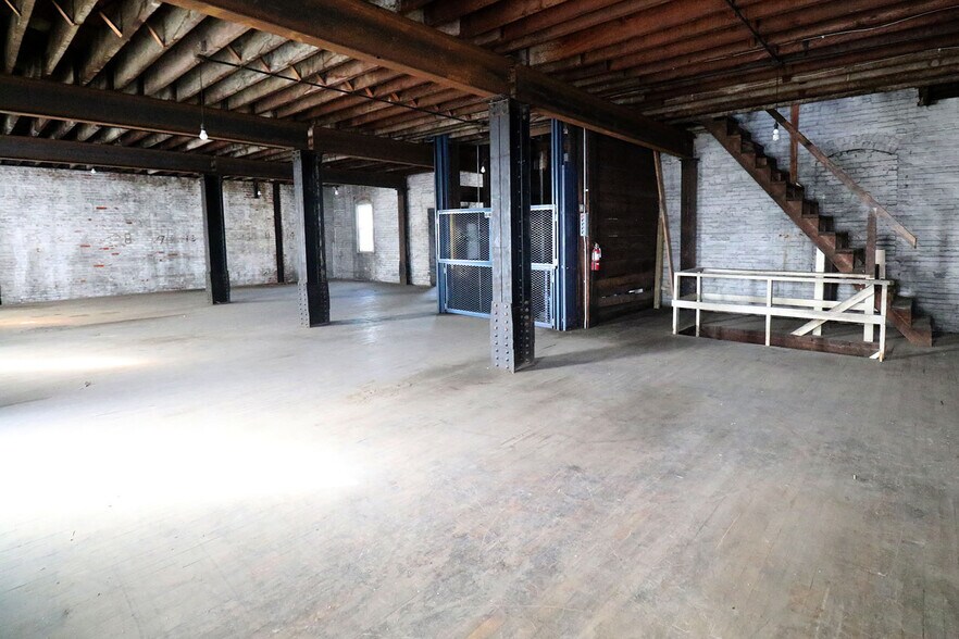 More Photos Of 312 N 7th St, Steubenville Warehouse For Sale