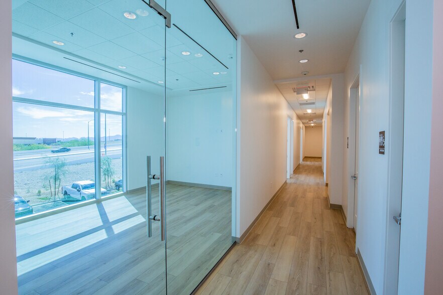 More Photos Of 6565 S Buffalo Dr, Las Vegas Medical For Lease