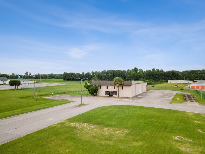 Primary Photo Of 1197 Piney Green Rd, Jacksonville Auto Repair For Sale
