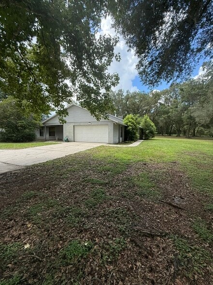 More Photos Of 33322 County Road 437, Sorrento Specialty For Sale