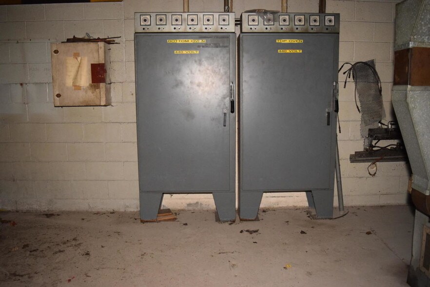 More Photos Of 3737 Douglas Ave, Racine Manufacturing For Lease