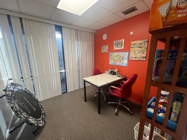 More Photos Of 2477 Stickney Point Rd, Sarasota Office For Sale