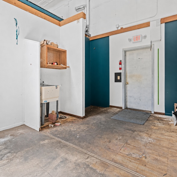 More Photos Of 251 S Knowles Ave, New Richmond Office For Sale