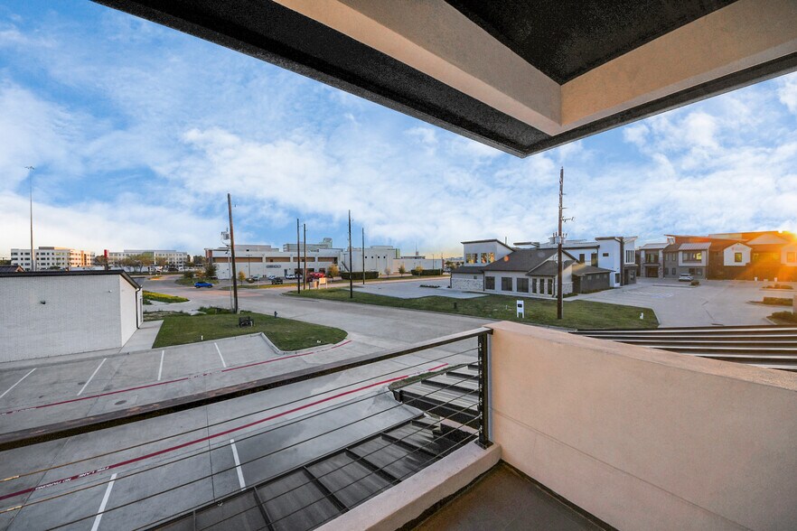 More Photos Of 220 Bella Katy Dr, Katy Office Residential For Lease