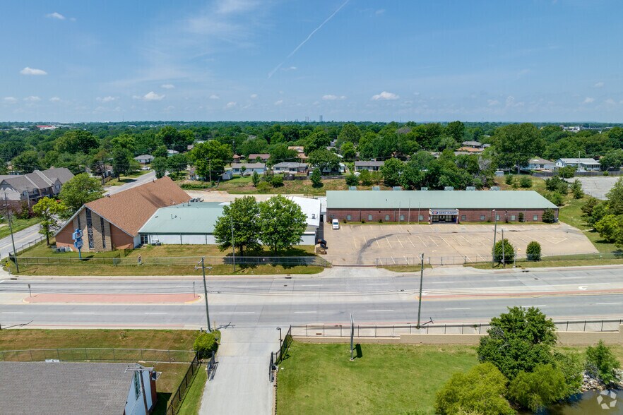 More Photos Of 280 S Memorial Dr, Tulsa Schools For Sale